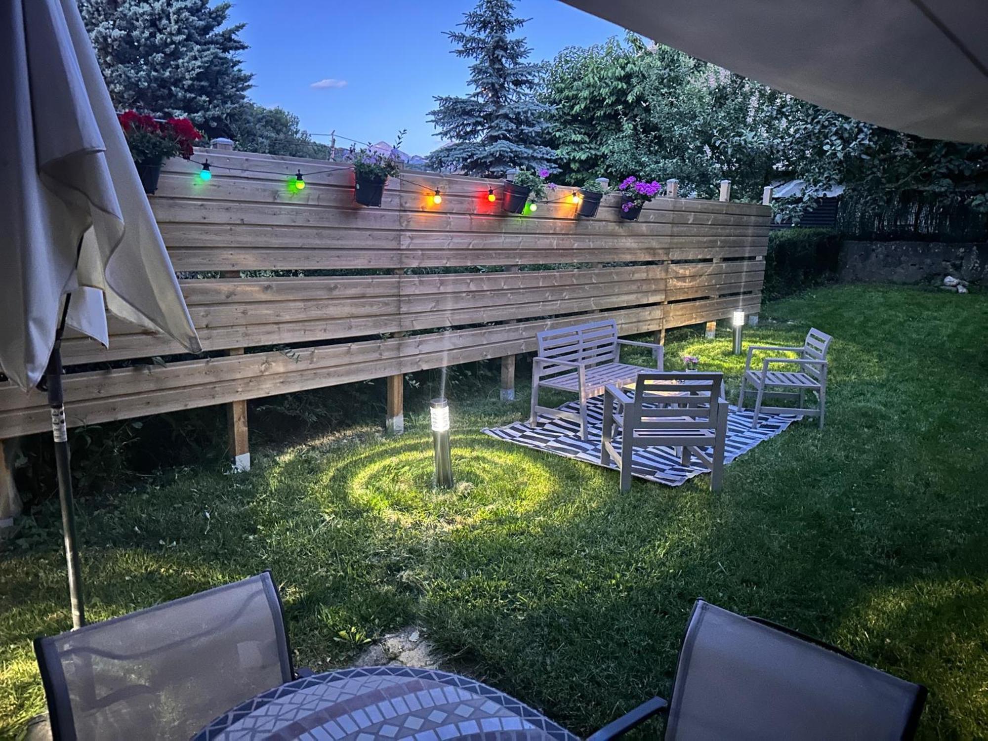 La Souste Avec Jardin Privatif *